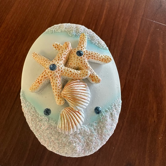 Other - Seashell and Starfish Decorative Jewelry Holder